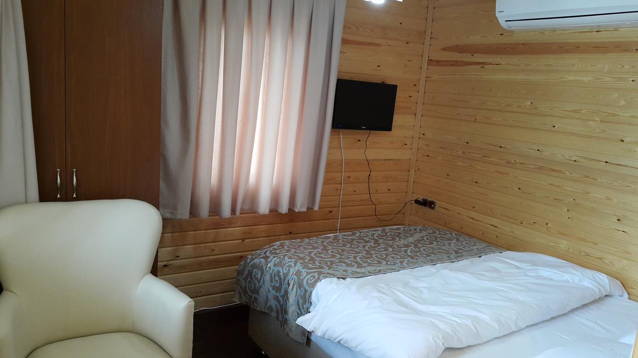Karsi Bahce Hotel Sebinkarahisar Esterno foto